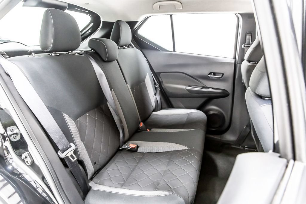 Used 2019 Nissan Kicks SV FWD image 35