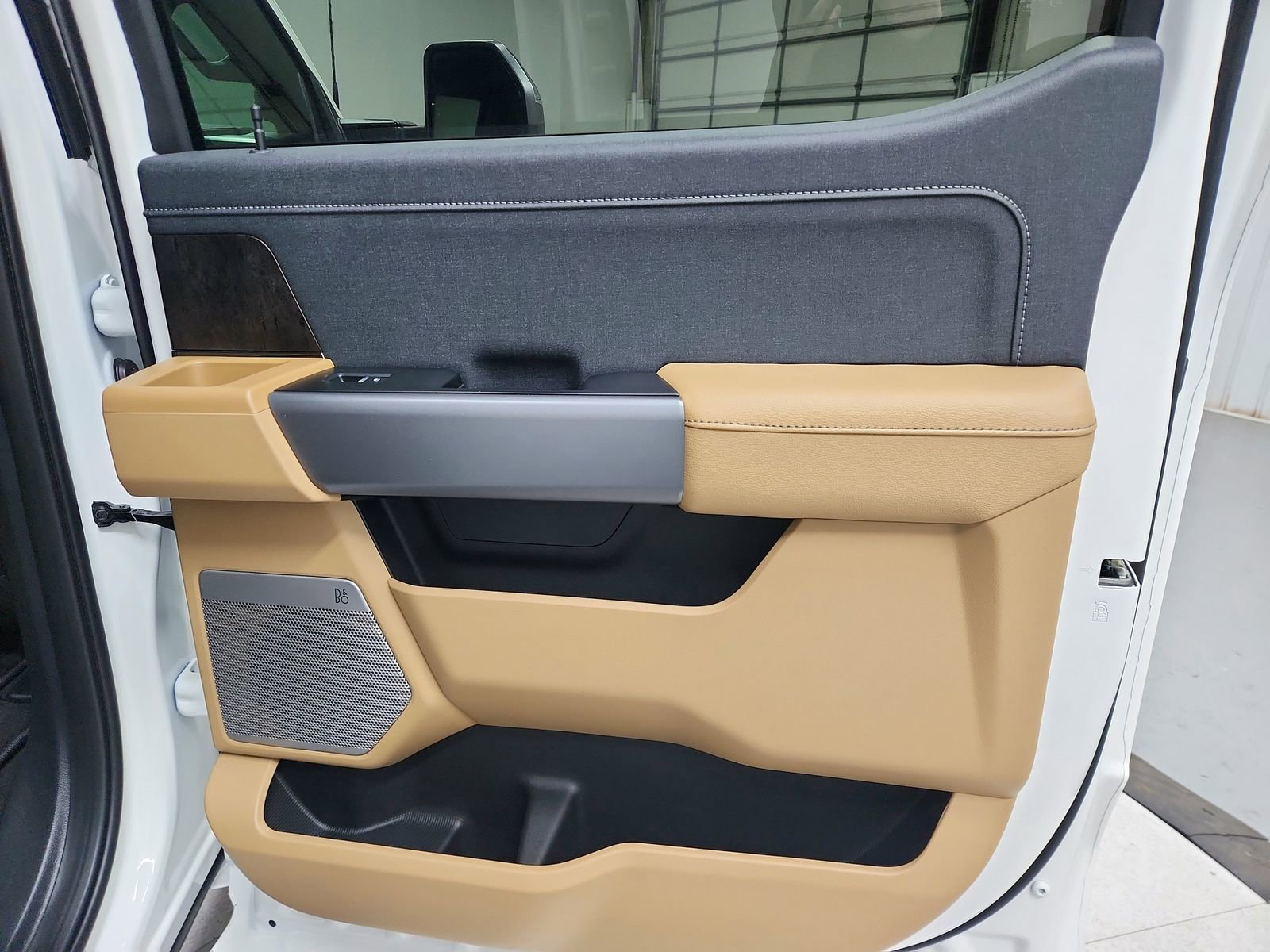 New 2026 Ford F250 Lariat w/ Chrome Package image 42