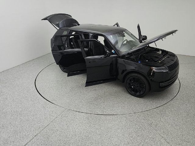 New 2026 Land Rover Range Rover Long Wheelbase SE AWD/4WD image 22