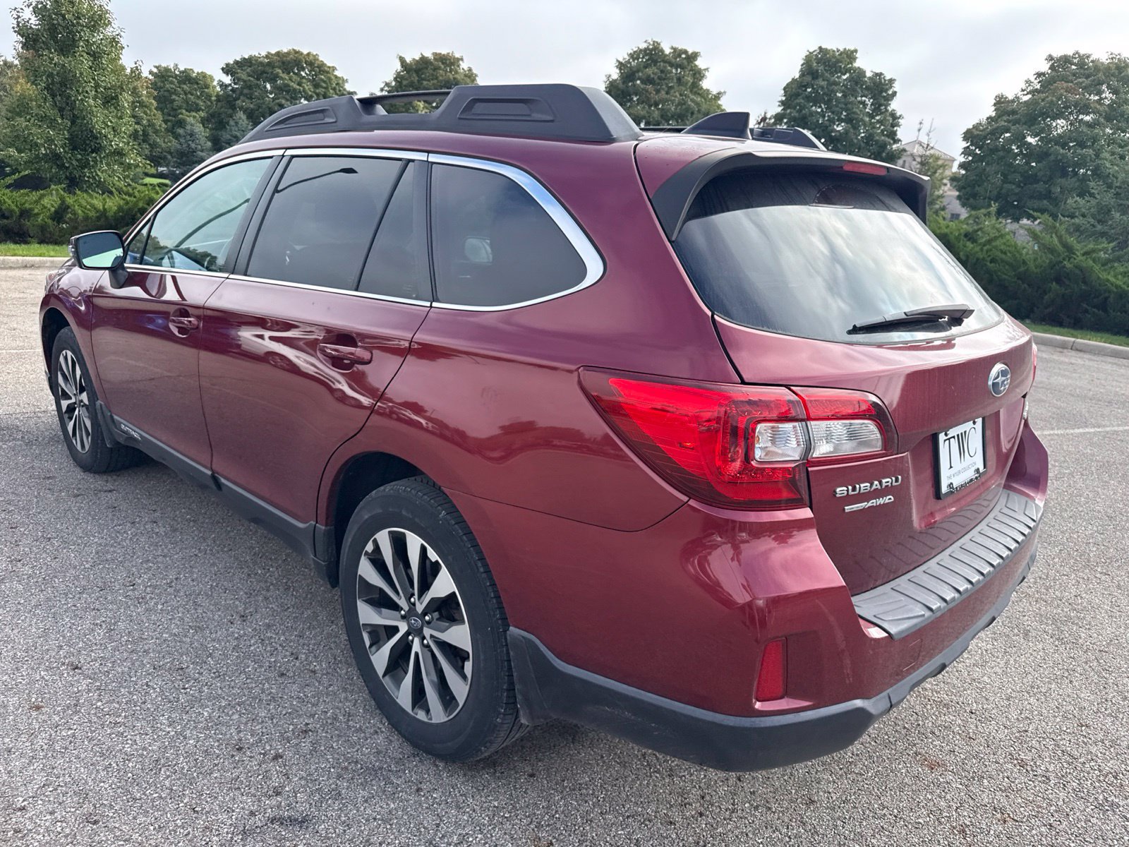 Used 2016 Subaru Outback 2.5i Limited AWD/4WD image 7