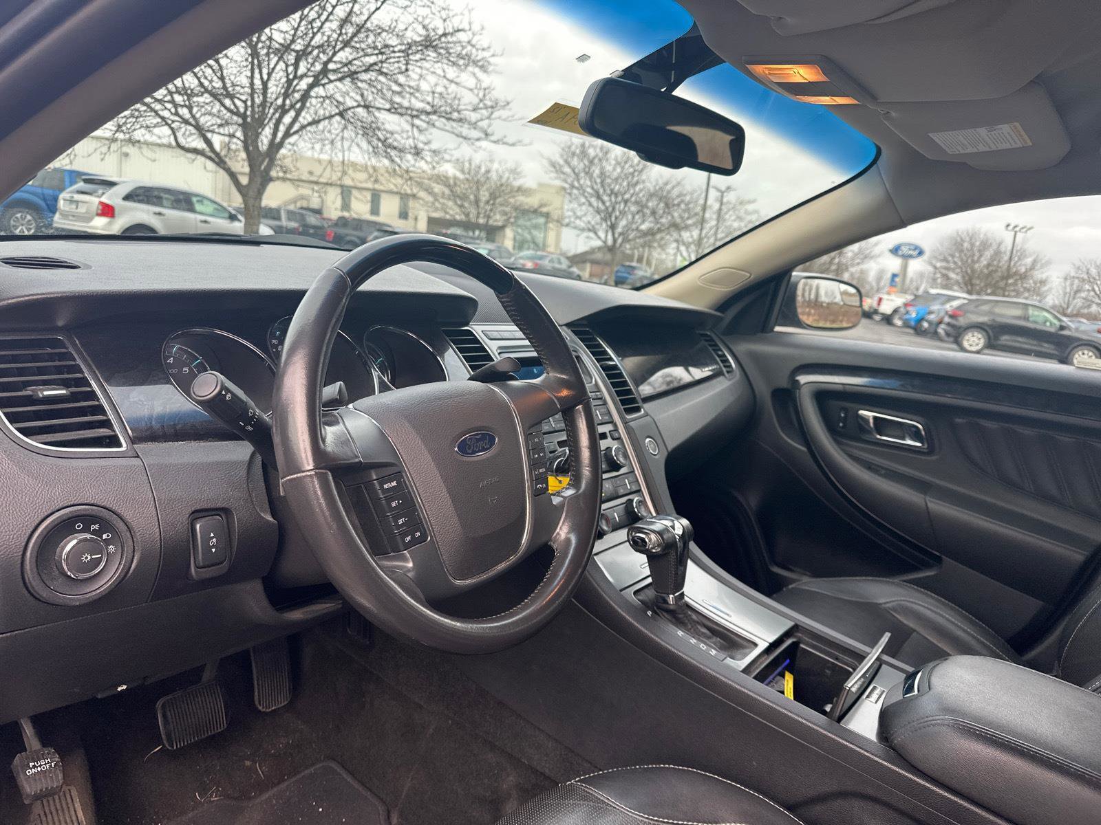 Used 2012 Ford Taurus Limited image 14