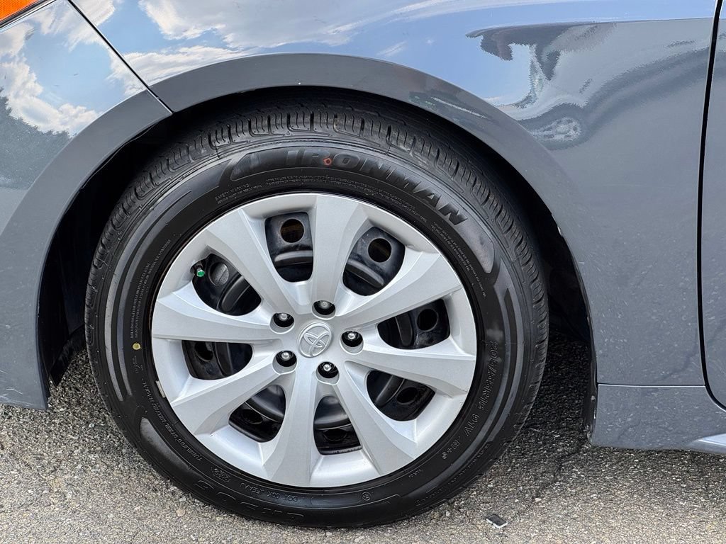 Used 2024 Toyota Corolla LE FWD image 26