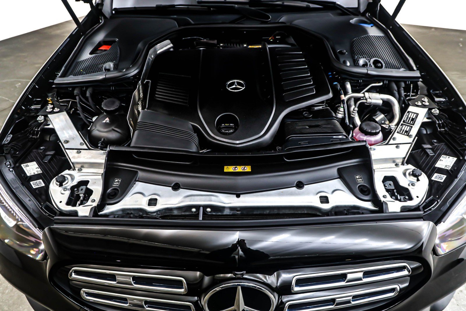 Certified 2022 Mercedes-Benz E 450 4MATIC All-Terrain Wagon image 12