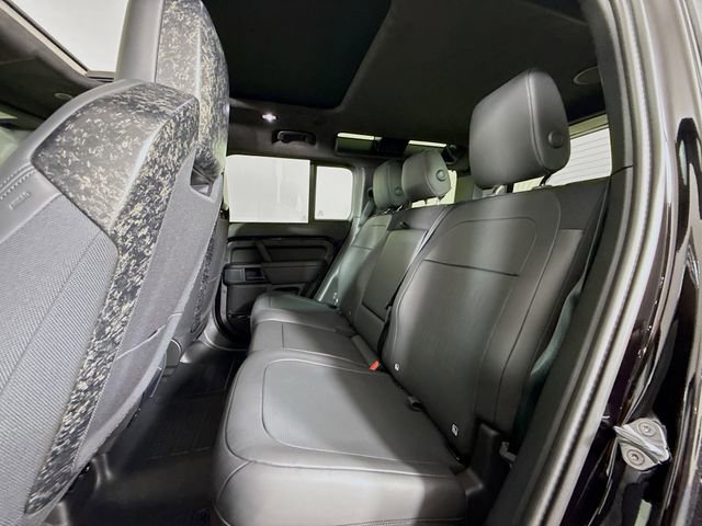 New 2026 Land Rover Defender 110 OCTA AWD/4WD image 24