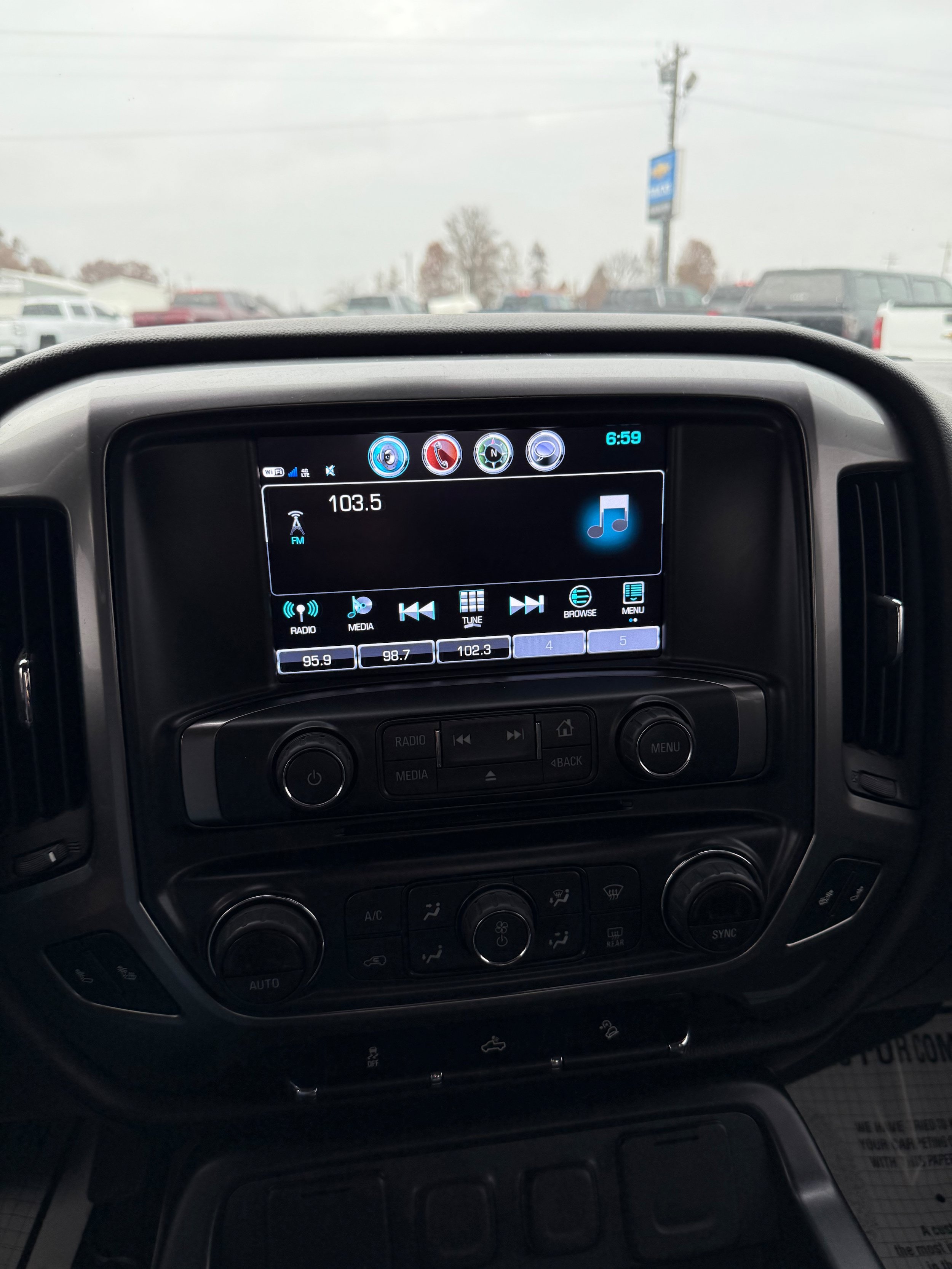 Used 2017 Chevrolet Silverado 1500 LT w/ True North Edition AWD/4WD image 21