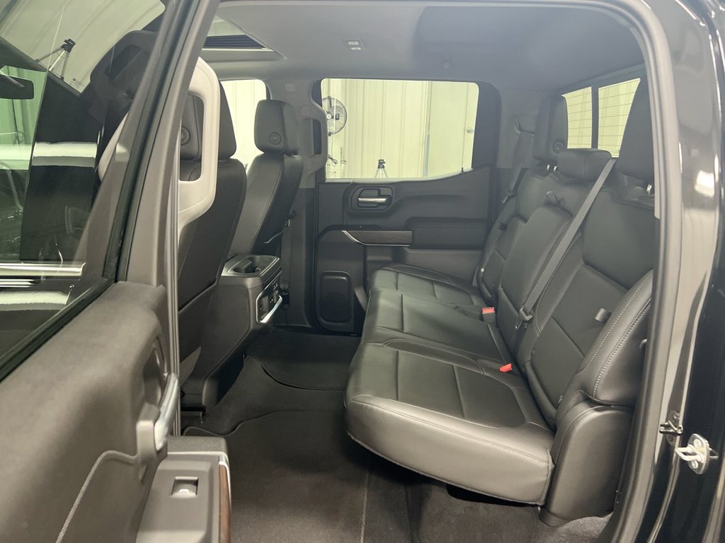 Used 2020 GMC Sierra 1500 SLT w/ SLT Convenience Package AWD/4WD image 23