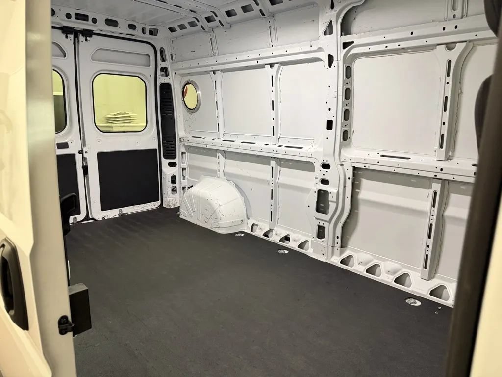 Used 2023 RAM ProMaster 2500 FWD image 25
