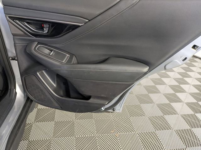 Used 2023 Subaru Outback Limited AWD/4WD image 33