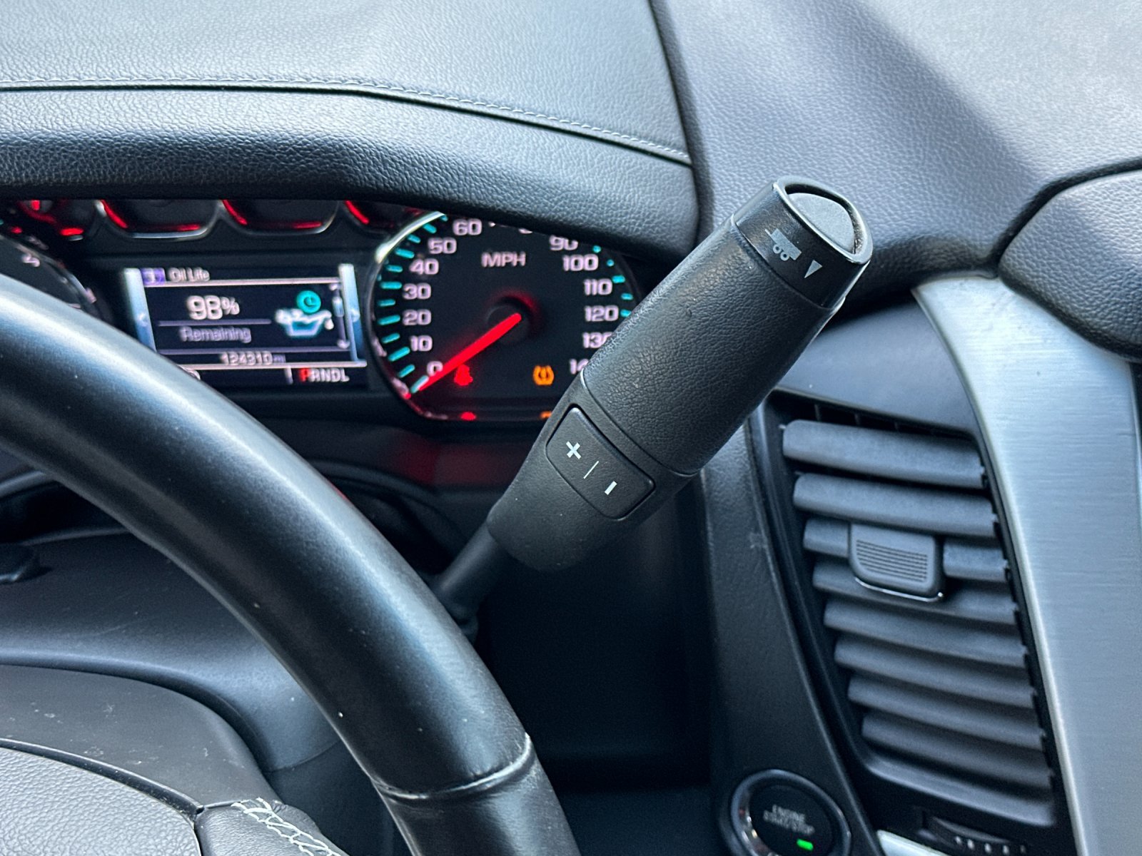 Used 2019 GMC Yukon XL SLT AWD/4WD image 23