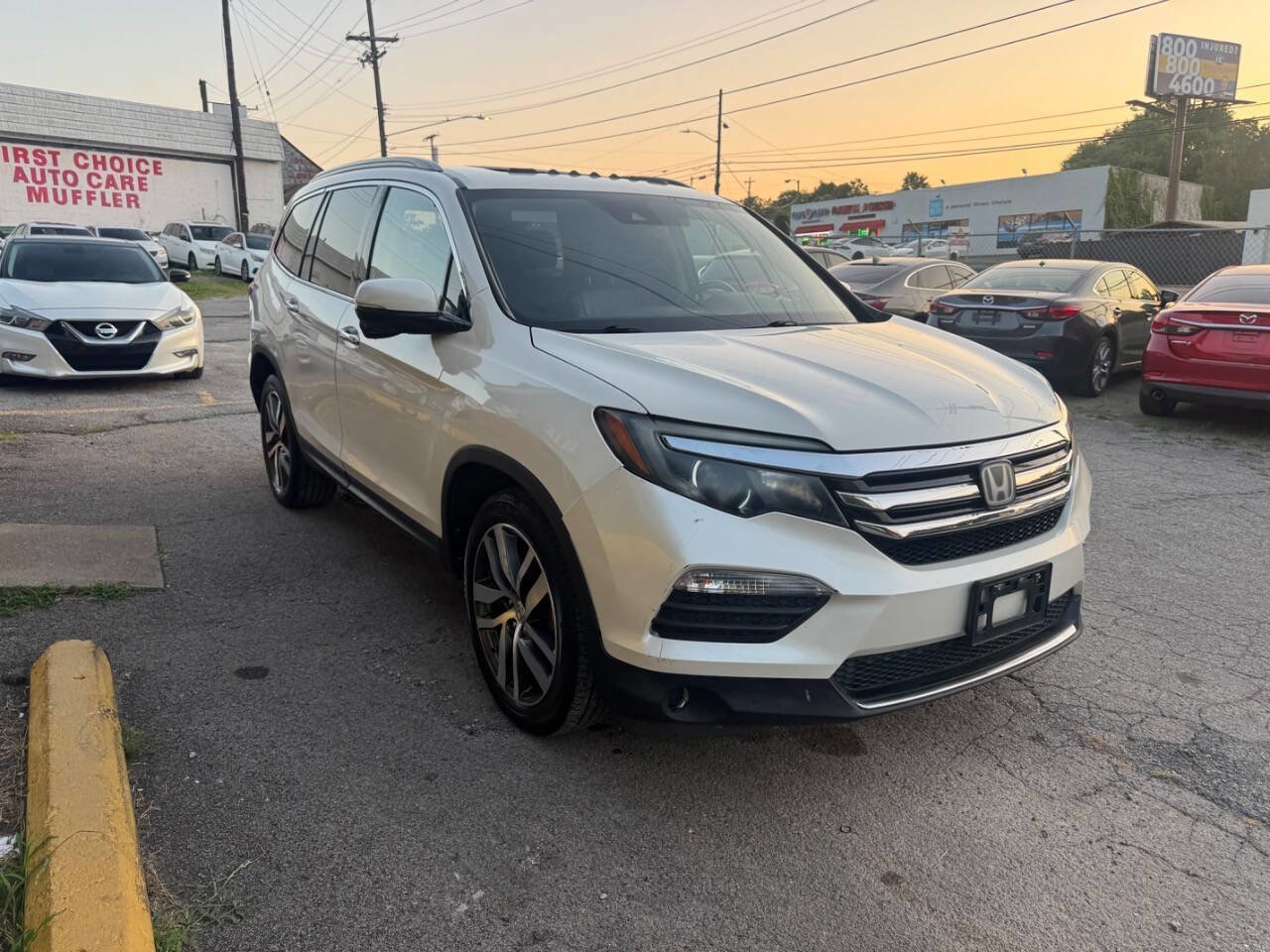 Used 2018 Honda Pilot Touring image 7