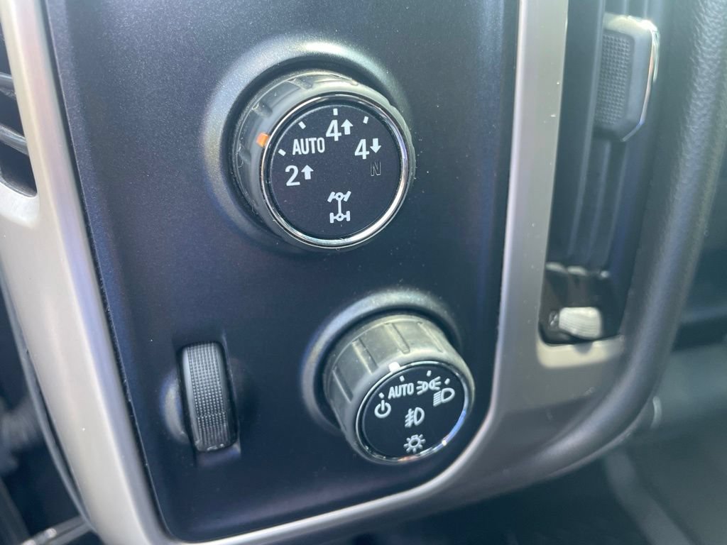 Used 2016 GMC Sierra 1500 Denali w/ Enhanced Driver Alert Package AWD/4WD image 16