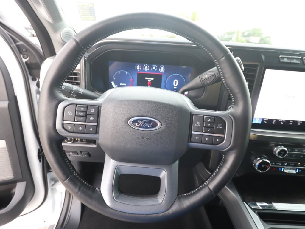 Used 2024 Ford F350 Lariat w/ Lariat Ultimate Package AWD/4WD image 19