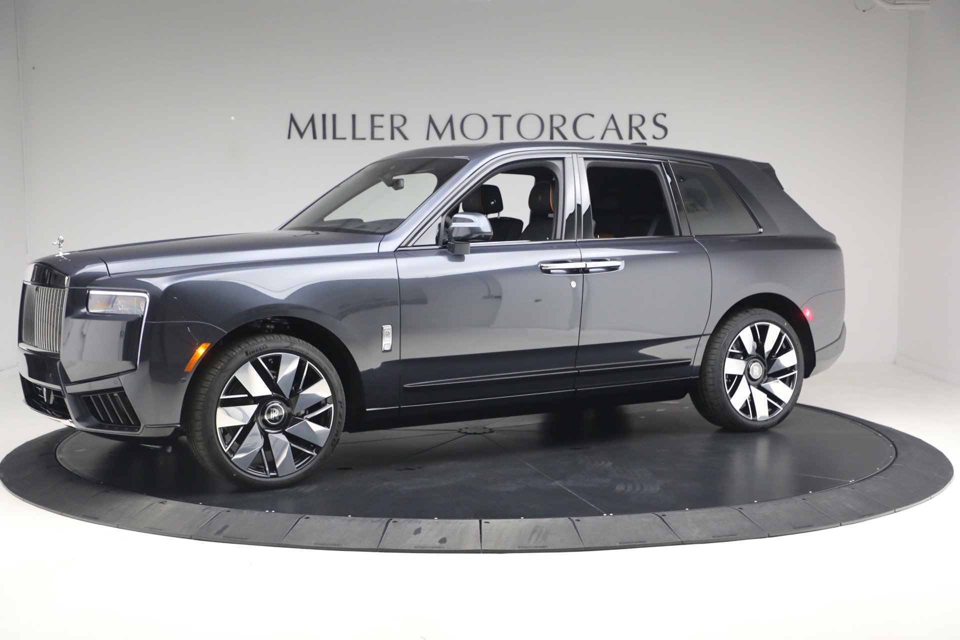 New 2026 Rolls-Royce Cullinan image 5
