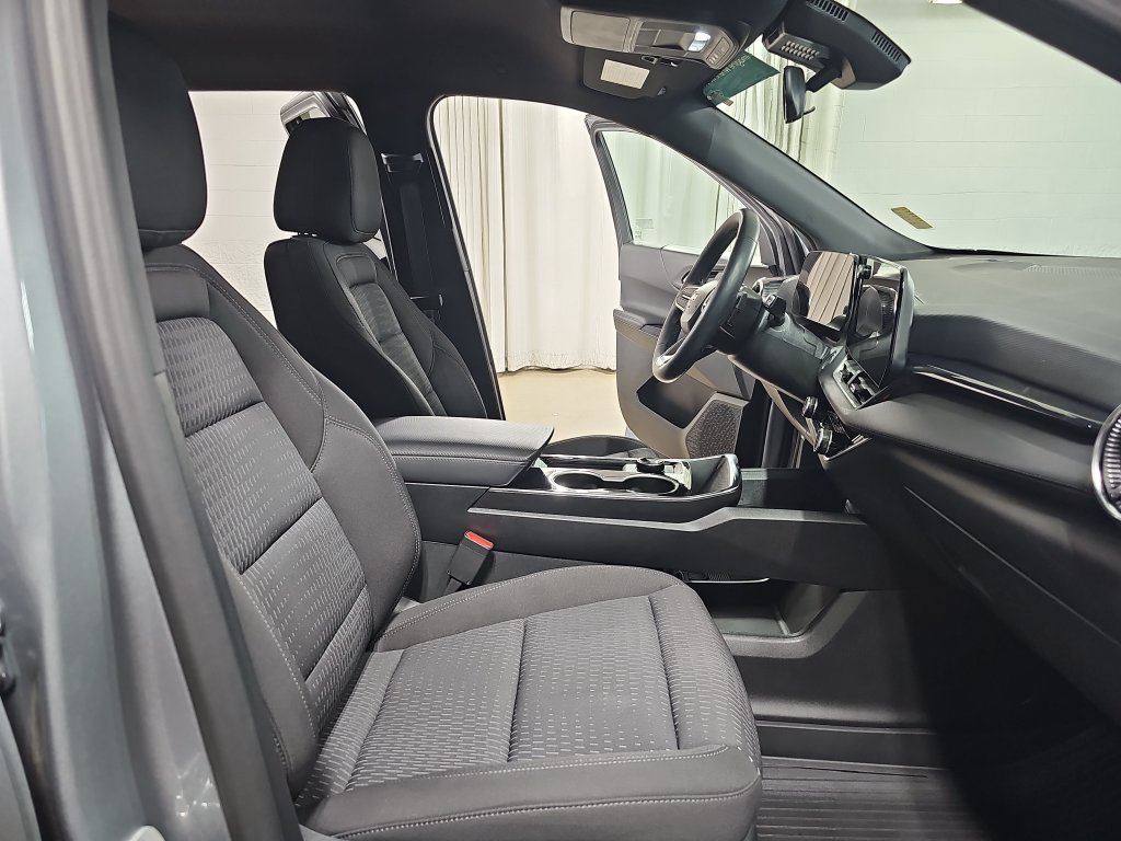 Certified 2026 Chevrolet Equinox LT AWD/4WD image 13