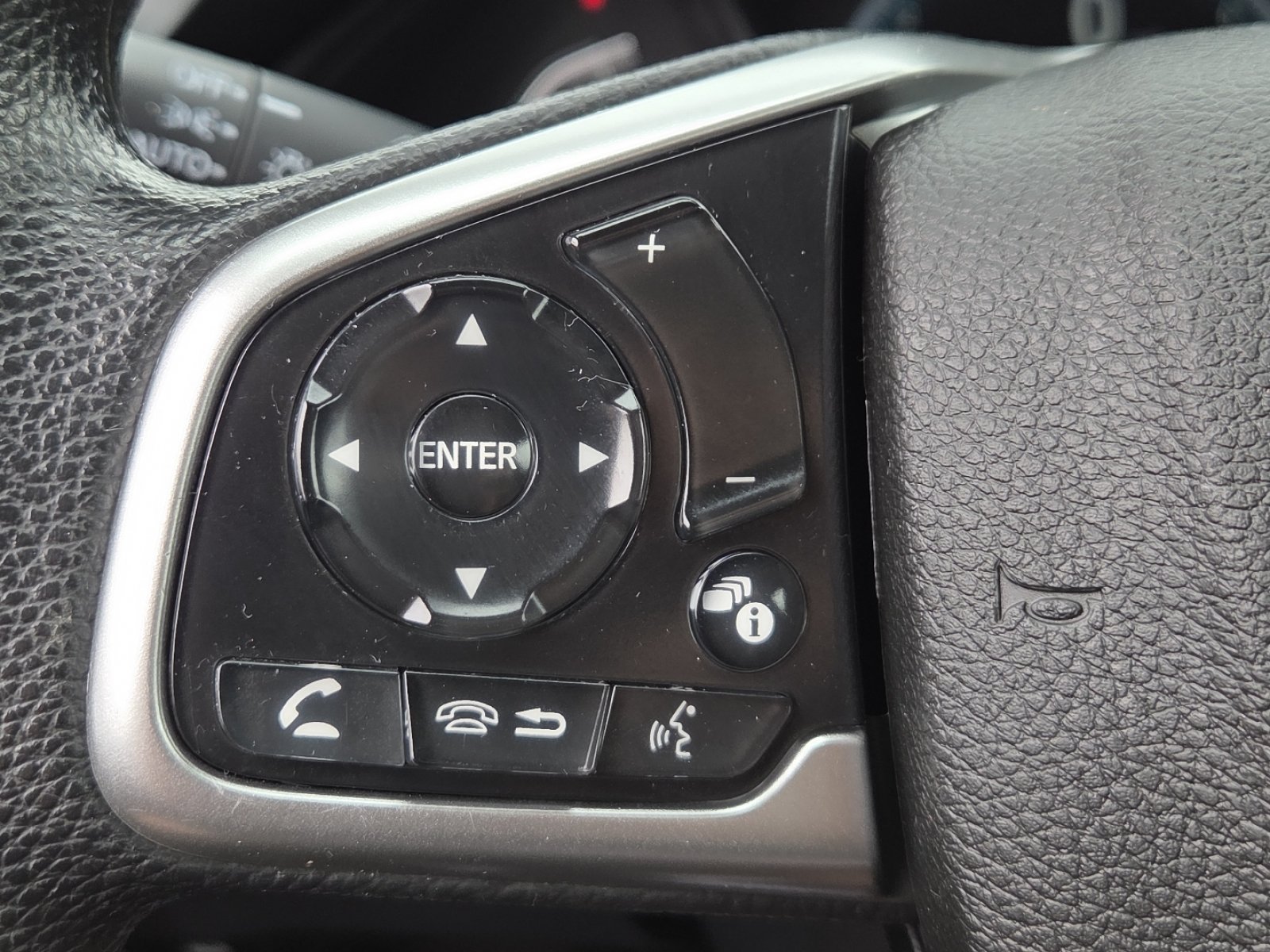 Used 2020 Honda Civic LX image 31