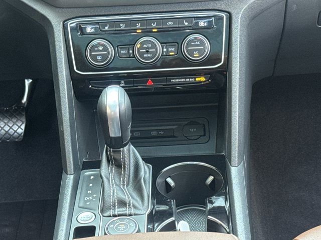 Used 2023 Volkswagen Atlas SE w/ Panoramic Sunroof Package image 23