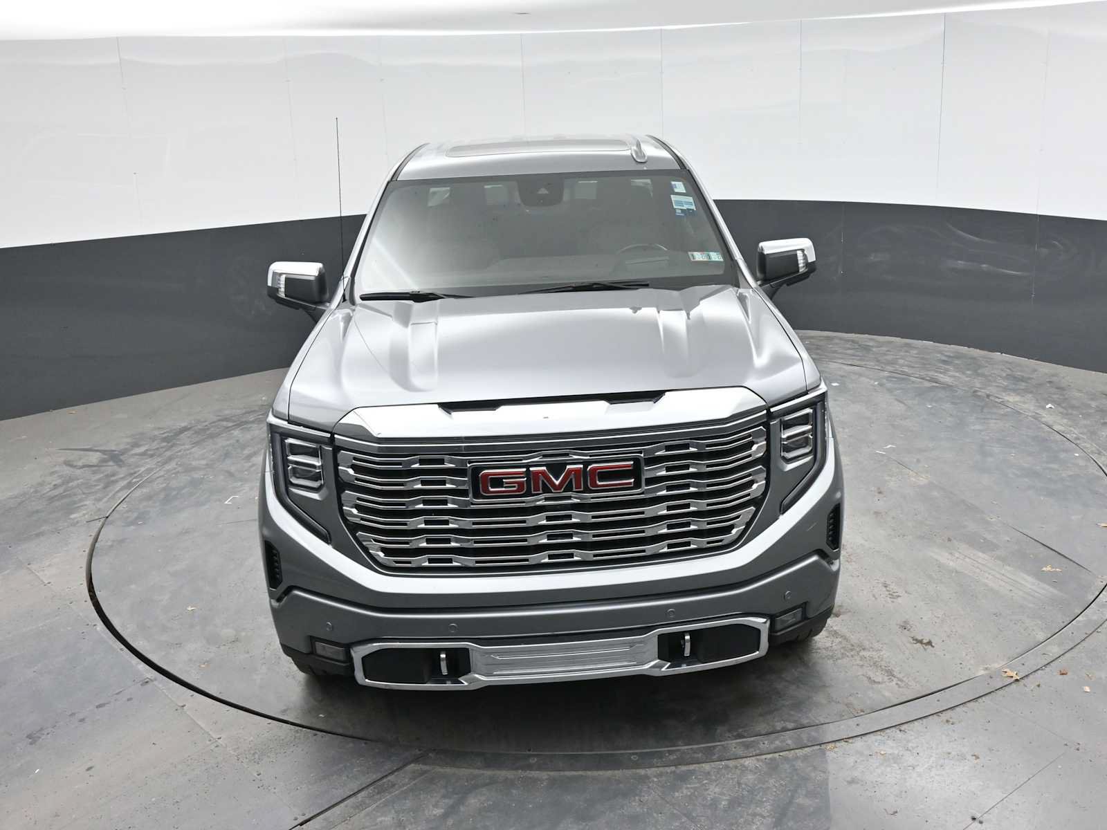 Used 2025 GMC Sierra 1500 Denali w/ Denali Reserve Package AWD/4WD image 34