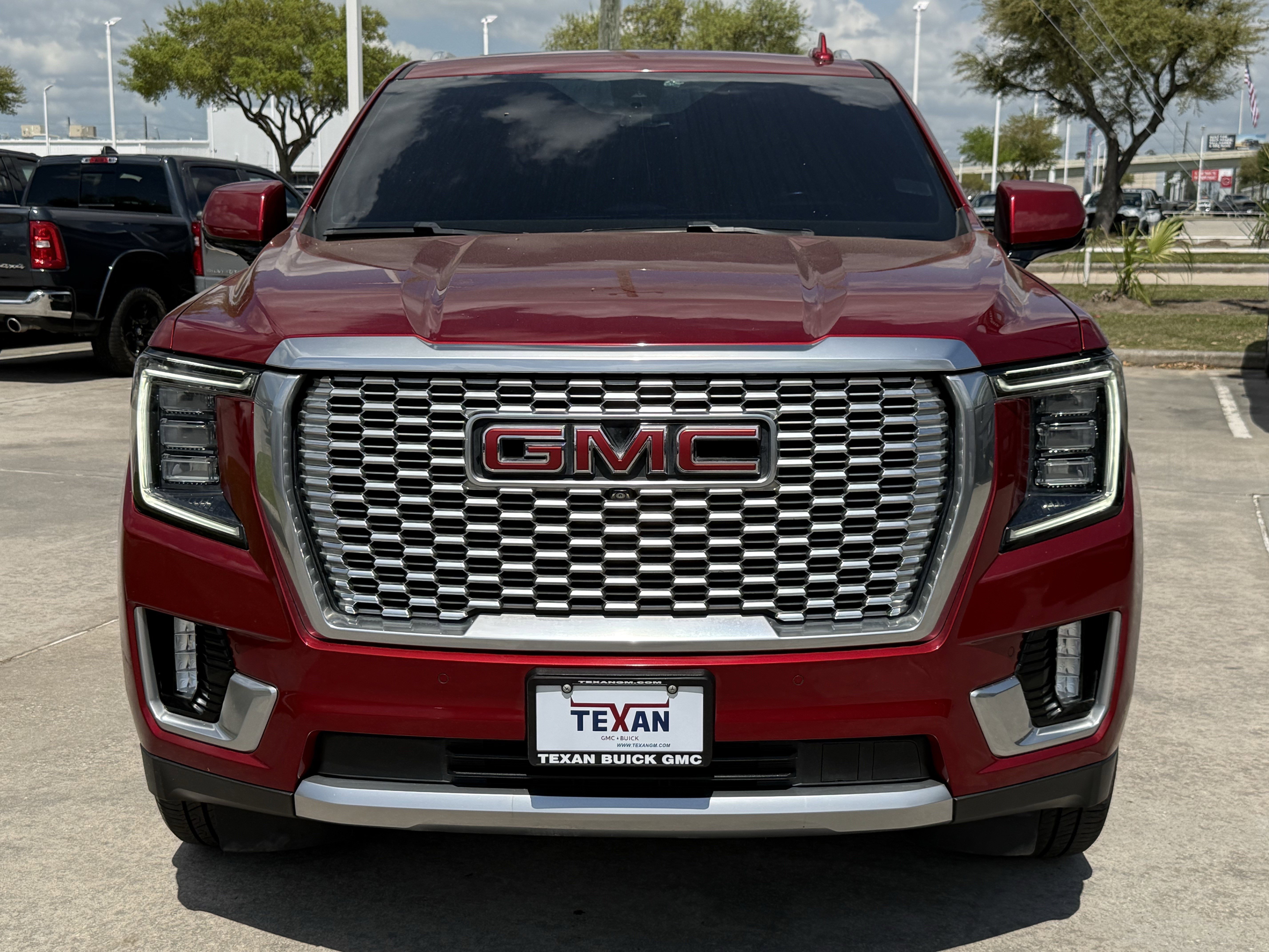 Used 2021 GMC Yukon Denali image 10