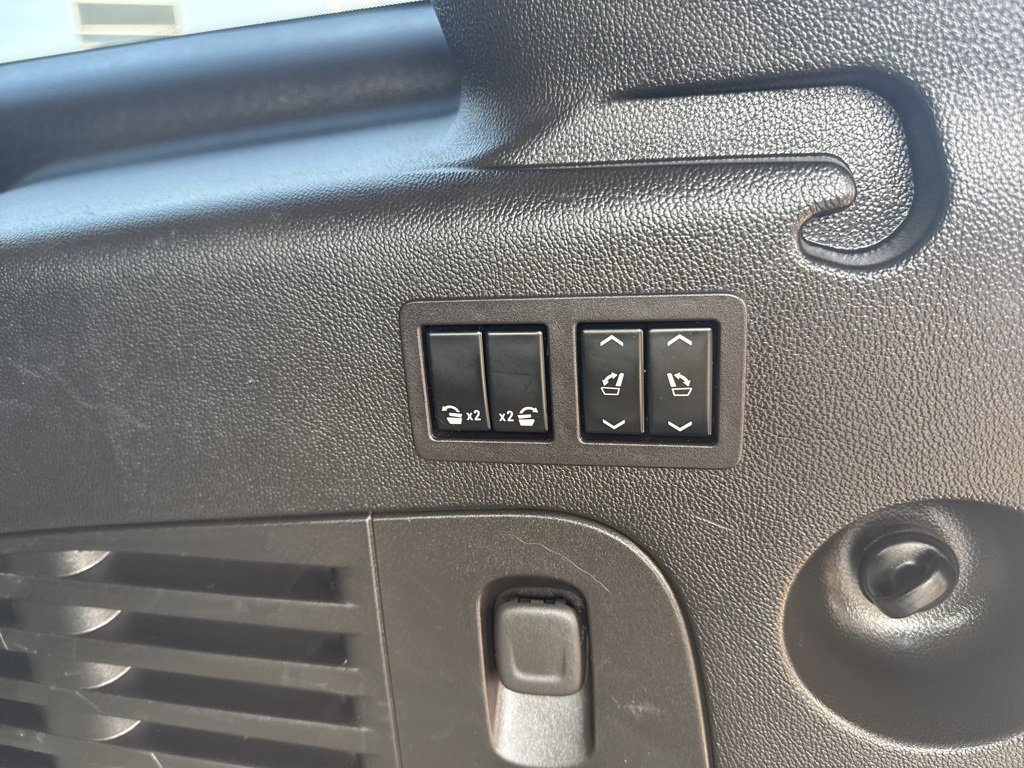 Used 2018 GMC Yukon XL SLT w/ Open Road Package image 13