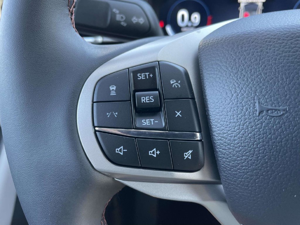 New 2026 Ford Explorer Active w/ Active Comfort Package RWD image 24