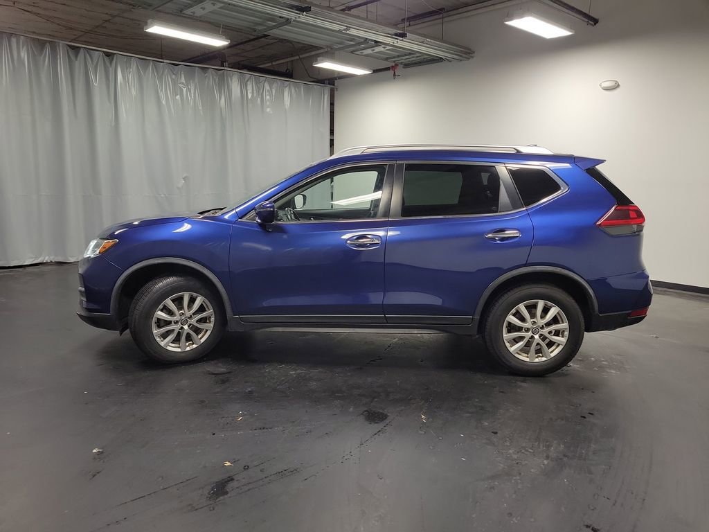 Used 2020 Nissan Rogue SV image 6