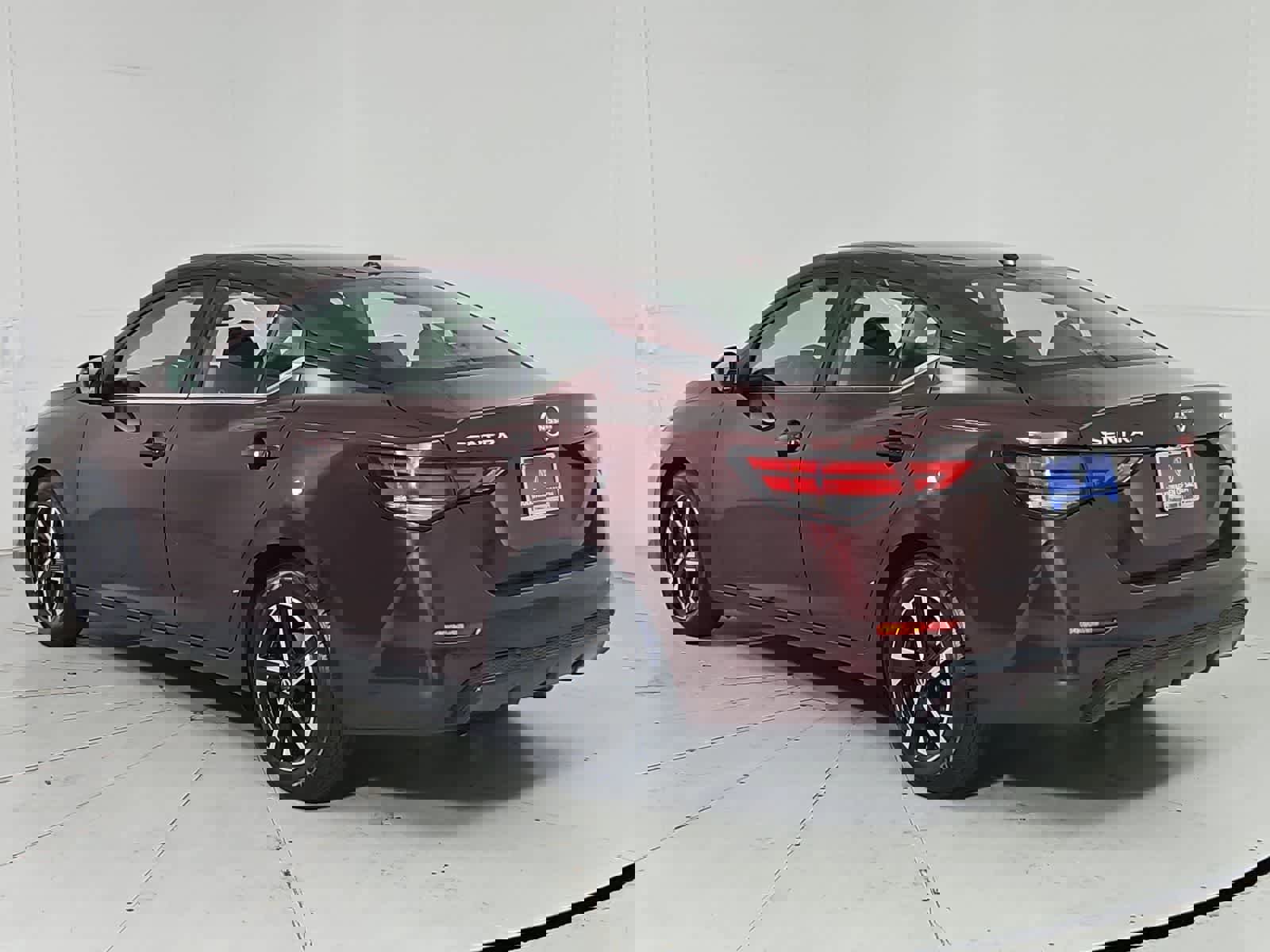 Used 2024 Nissan Sentra SV FWD image 4