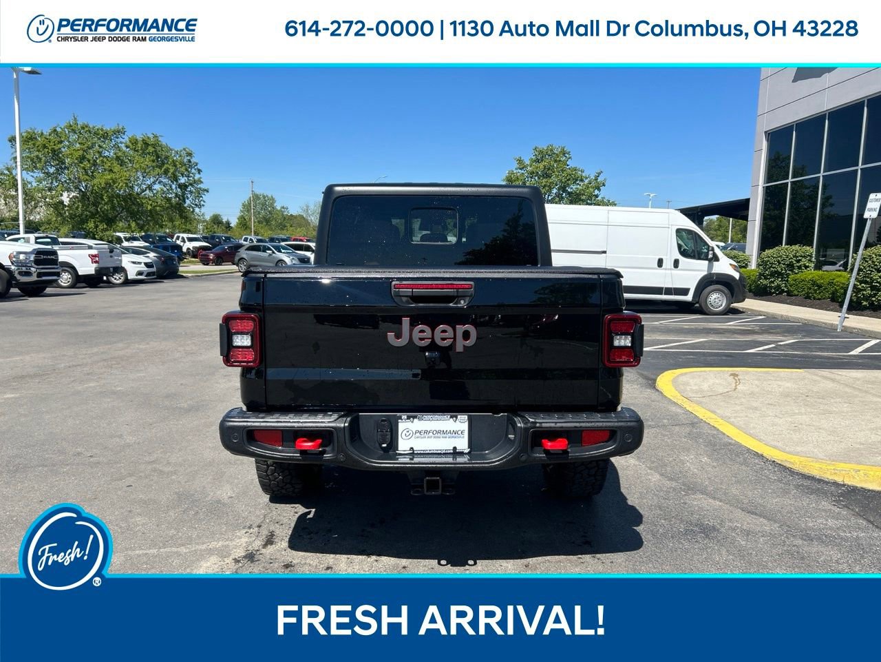 Used 2026 Jeep Gladiator Rubicon w/ Dual Top Group AWD/4WD image 5