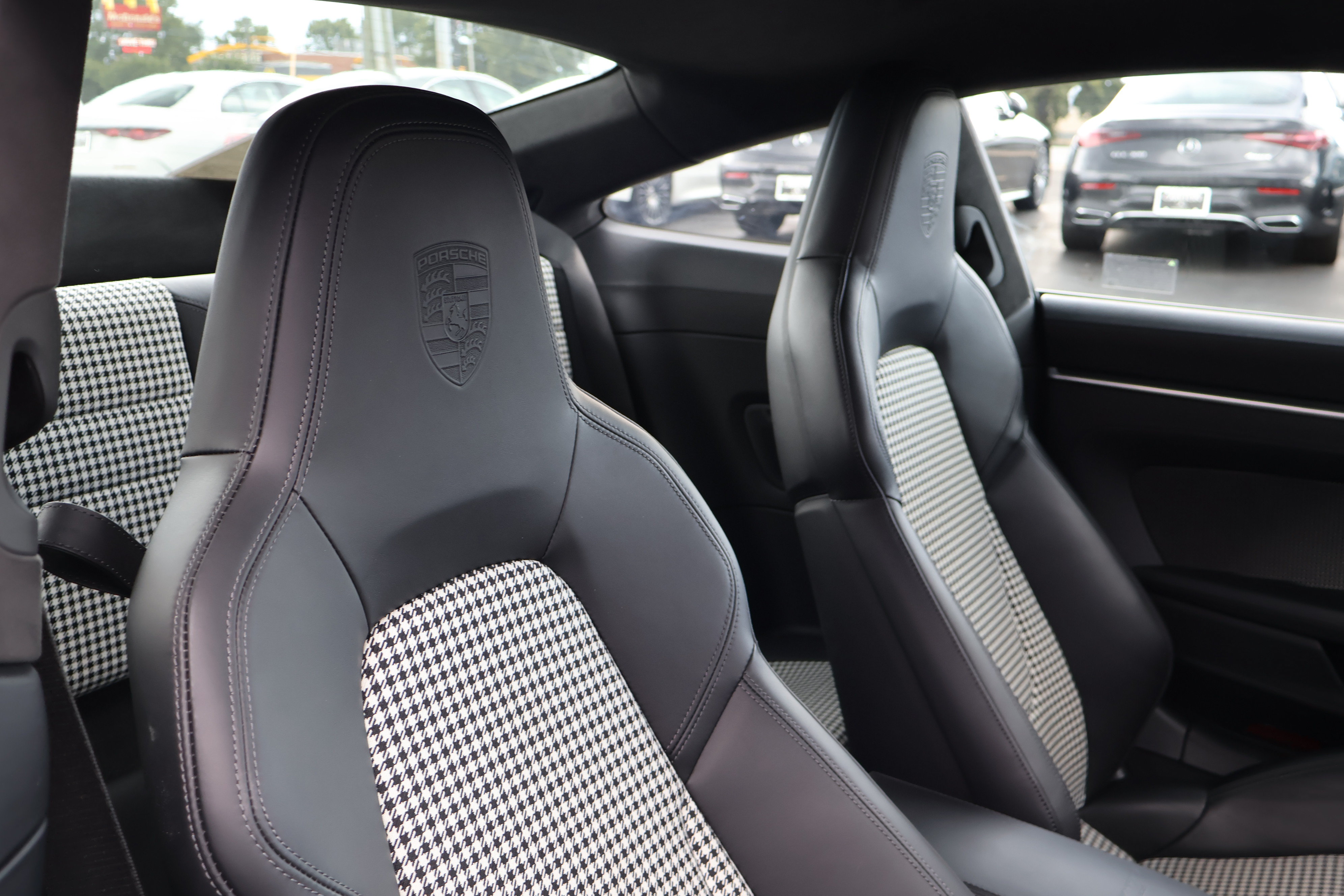 Used 2025 Porsche 911 Turbo S AWD/4WD image 31