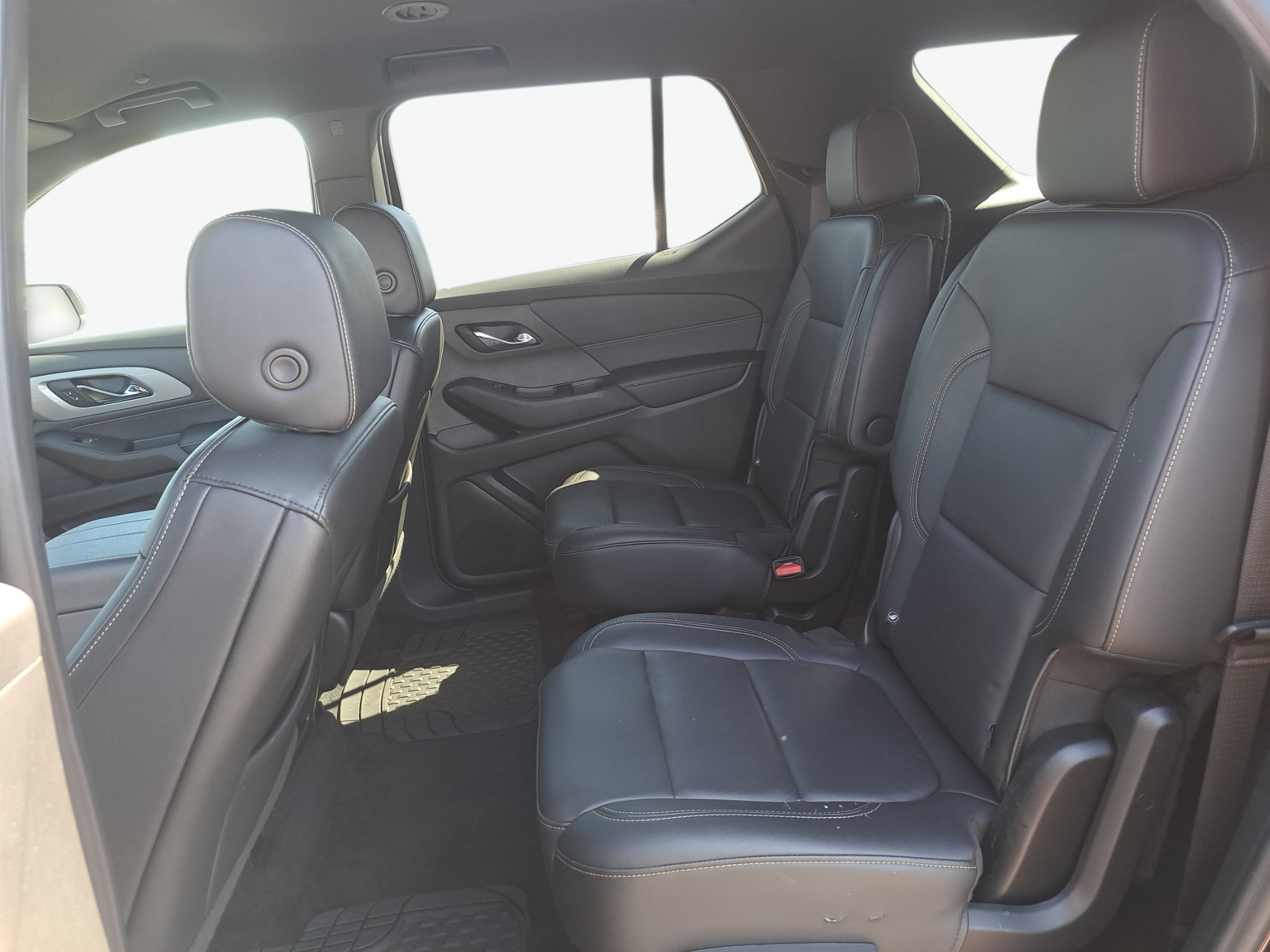 Used 2022 Chevrolet Traverse LT AWD/4WD image 15