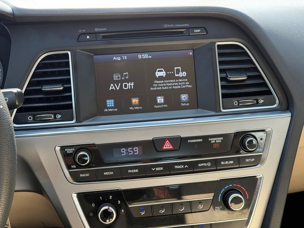 Used 2016 Hyundai Sonata SE FWD image 16