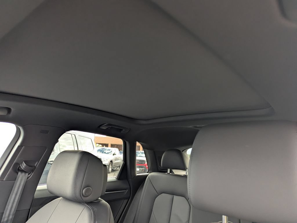 Used 2025 Audi Q3 2.0T Premium AWD/4WD image 27