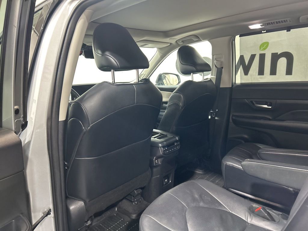 Used 2024 Toyota Grand Highlander AWD image 19
