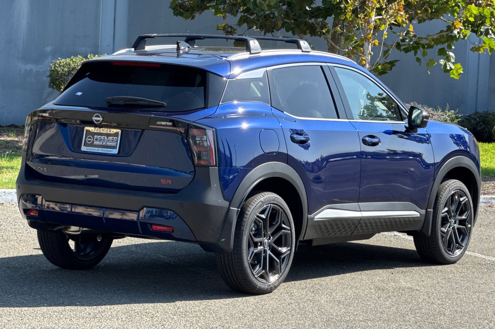 New 2026 Nissan Kicks SR image 4