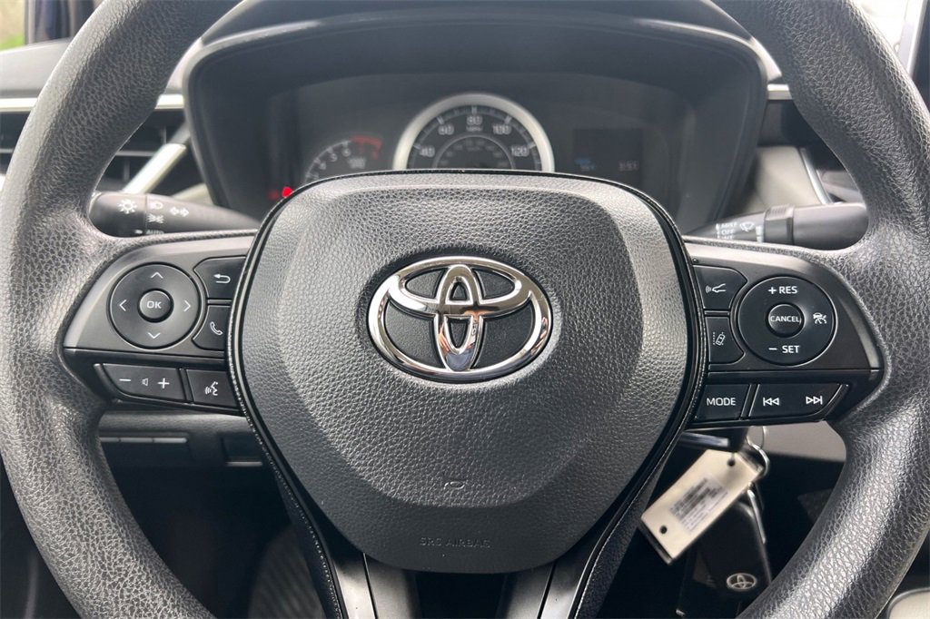 Used 2021 Toyota Corolla LE w/ Carpet Mat Package (TMS) image 23