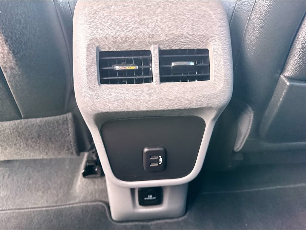 Used 2023 GMC Terrain SLT w/ Infotainment Package II FWD image 22