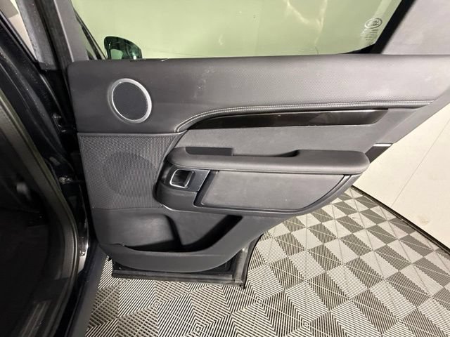 Used 2023 Land Rover Discovery S R-Dynamic AWD/4WD image 36
