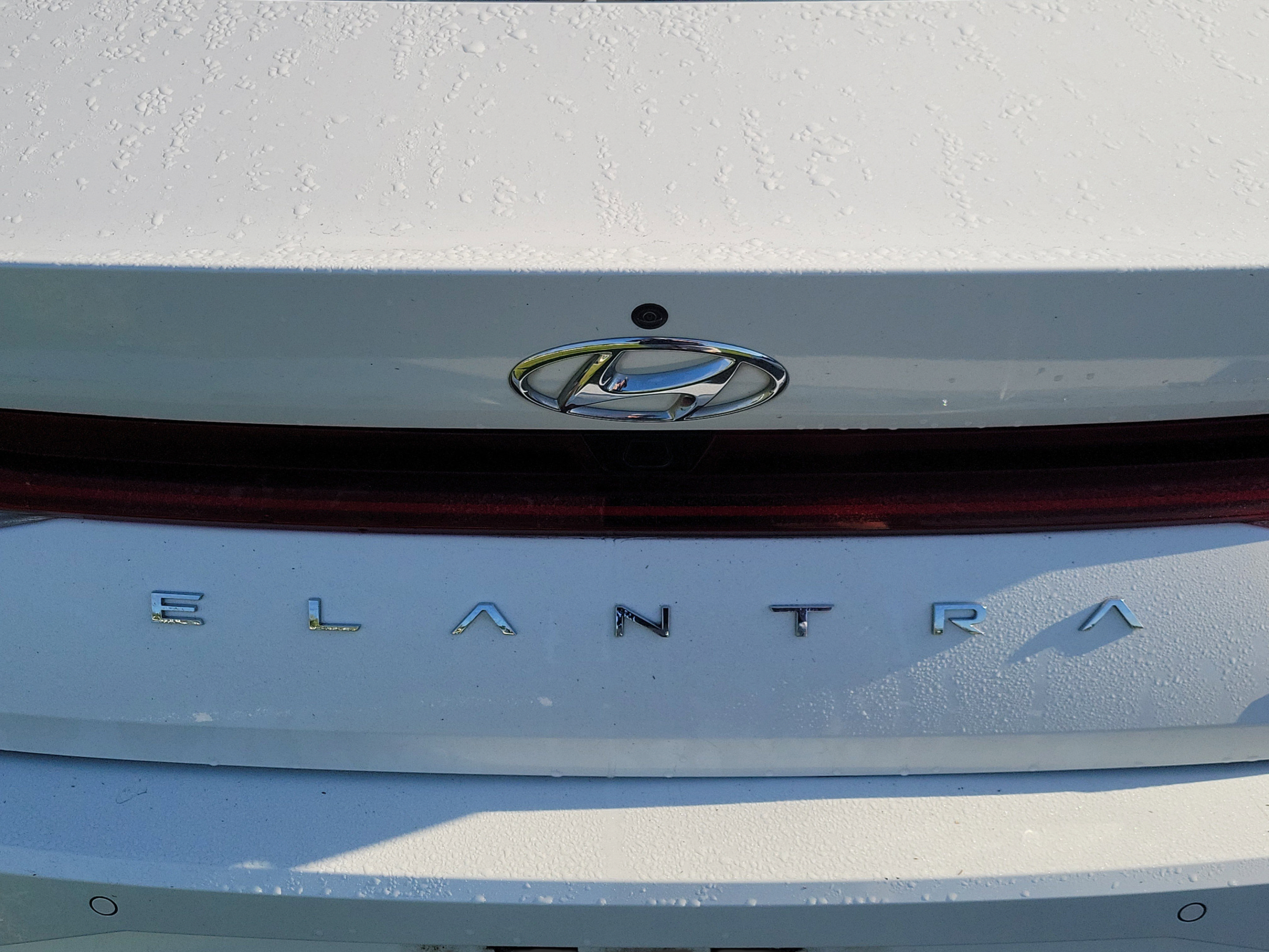 Used 2022 Hyundai Elantra Limited FWD image 21