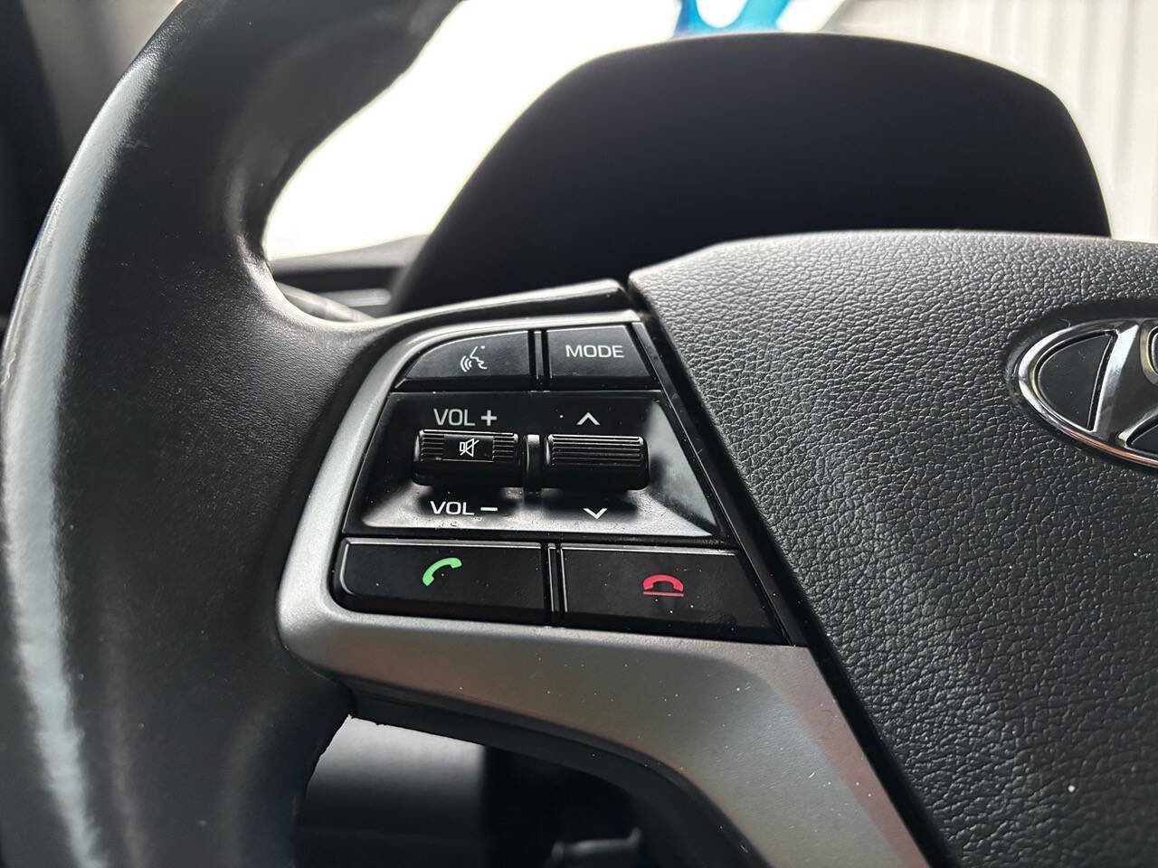 Used 2017 Hyundai Elantra Value Edition image 24