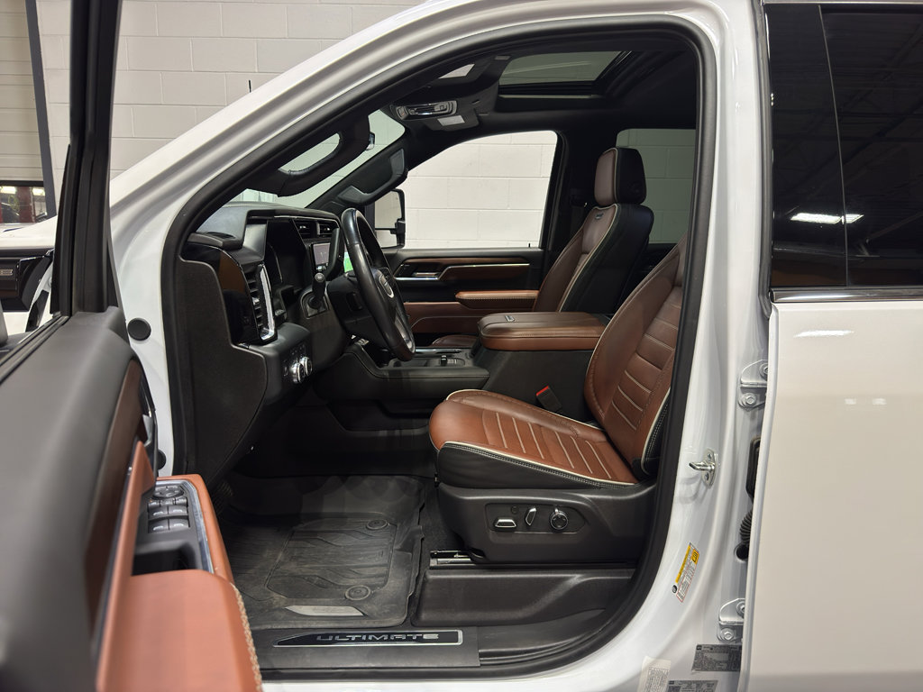 Used 2025 GMC Sierra 3500 Denali Ultimate AWD/4WD image 19