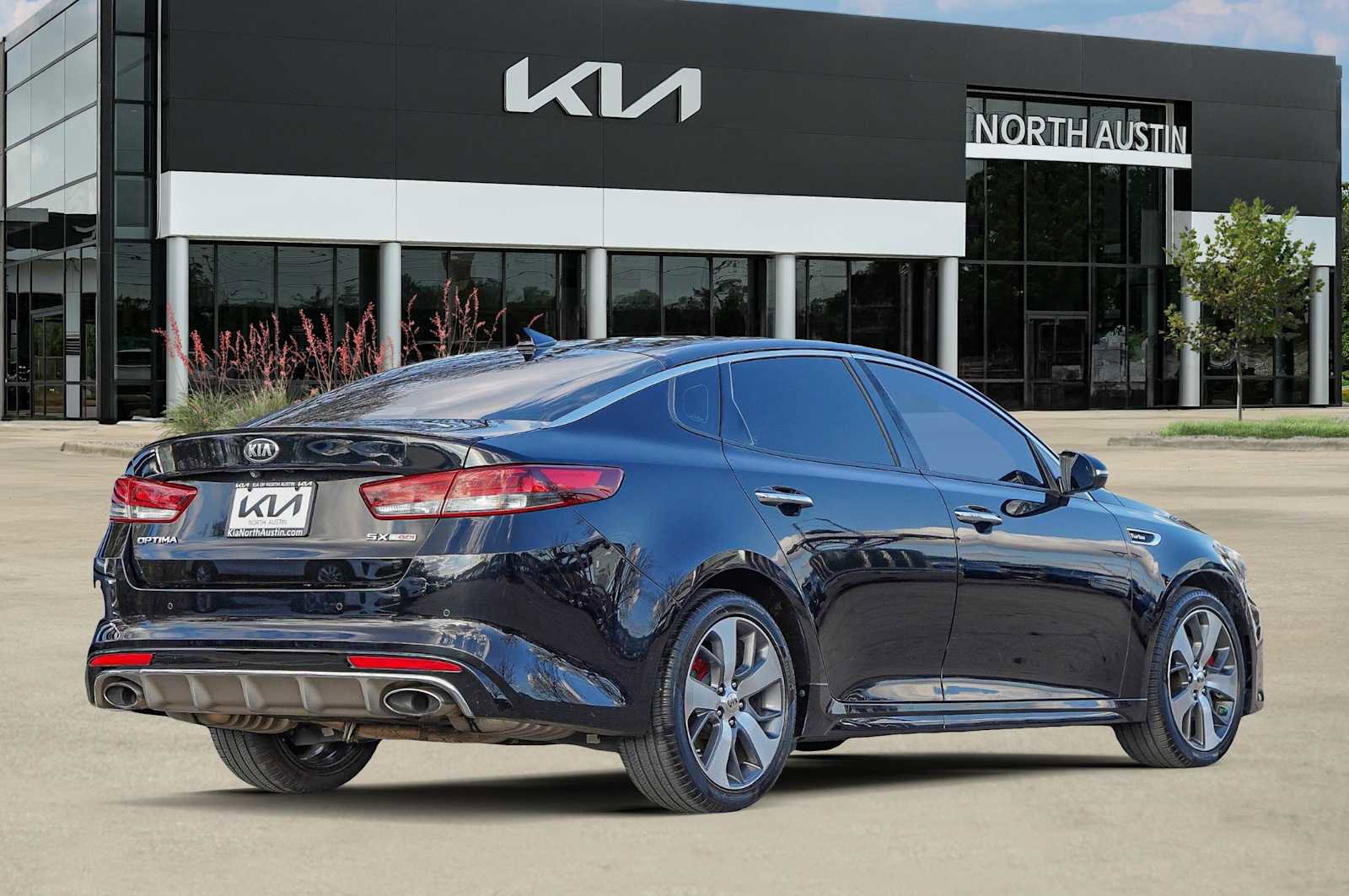 Used 2018 Kia Optima SX image 6