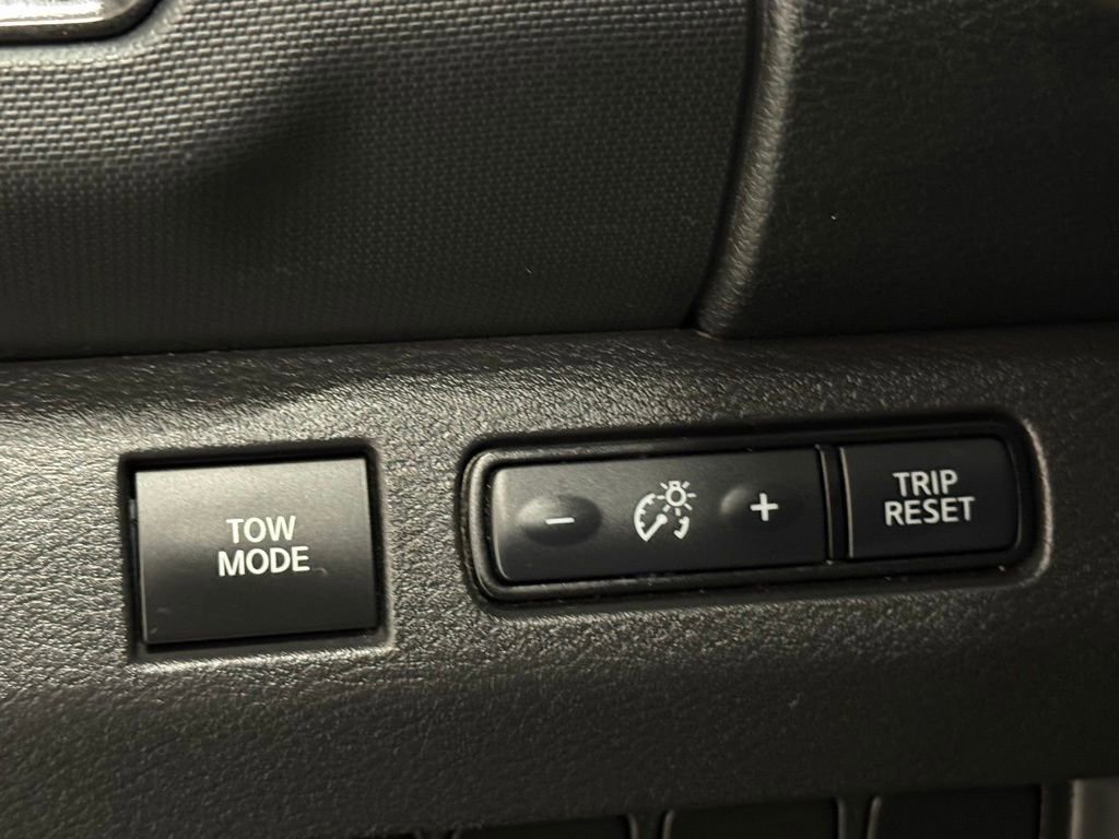 Used 2022 Nissan Frontier PRO-4X w/ Off-Road Protection Package image 22