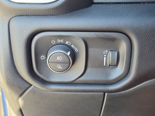 Used 2024 RAM 2500 Big Horn w/ Night Edition AWD/4WD image 33