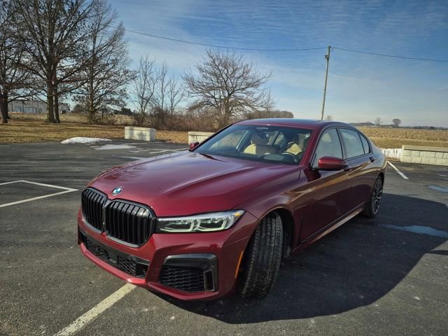Used 2022 BMW 750i xDrive w/ Executive Package AWD/4WD video 3