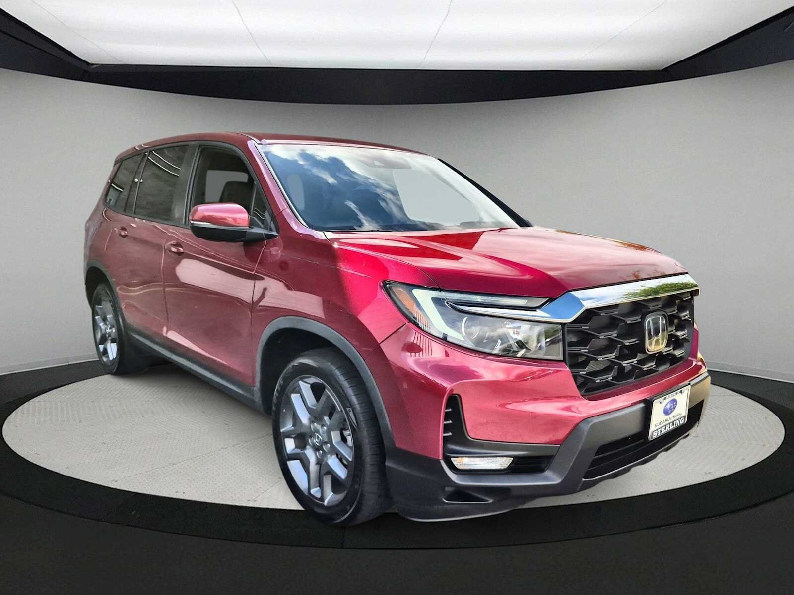 Used 2023 Honda Passport EX-L image 2