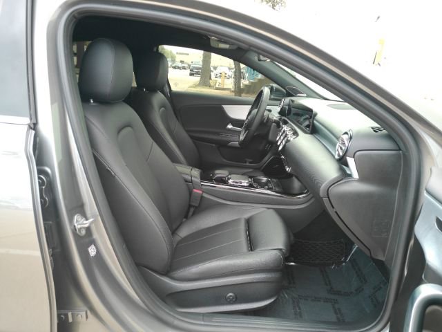 Used 2019 Mercedes-Benz A 220 w/ Premium Package image 22