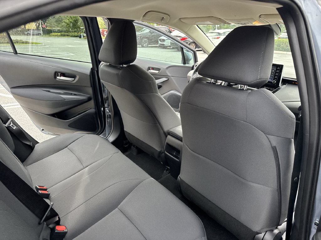 Used 2020 Toyota Corolla LE FWD image 33