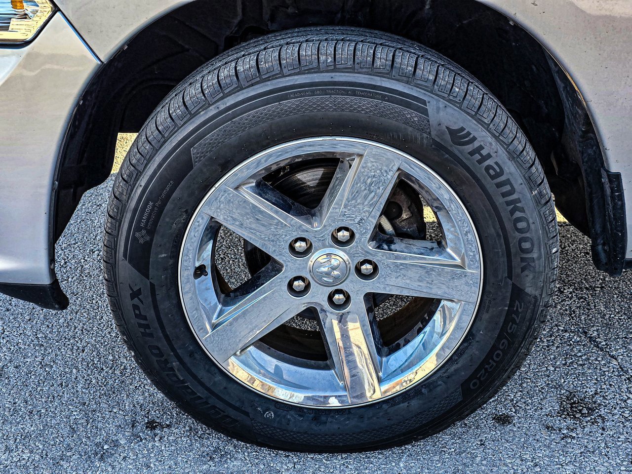 Used 2014 RAM 1500 Express image 9