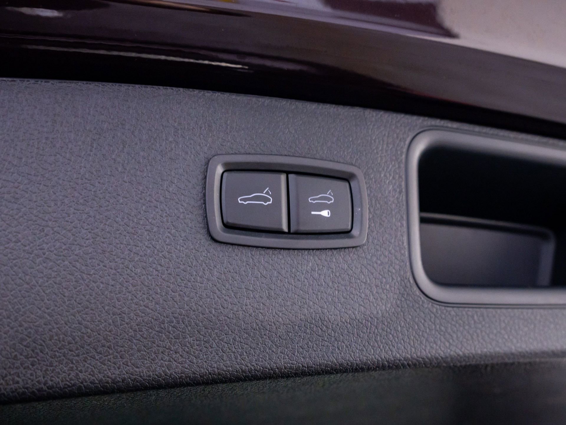 Certified 2023 Porsche Macan S AWD/4WD image 30