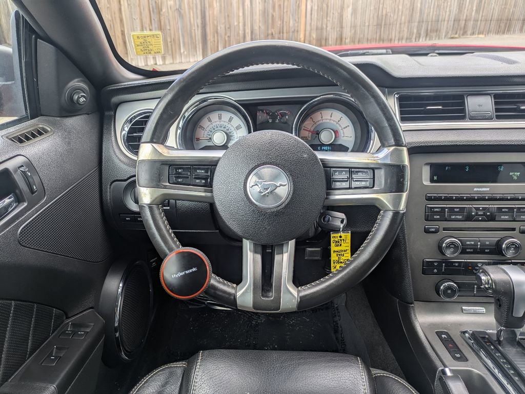 Used 2010 Ford Mustang Convertible RWD image 16