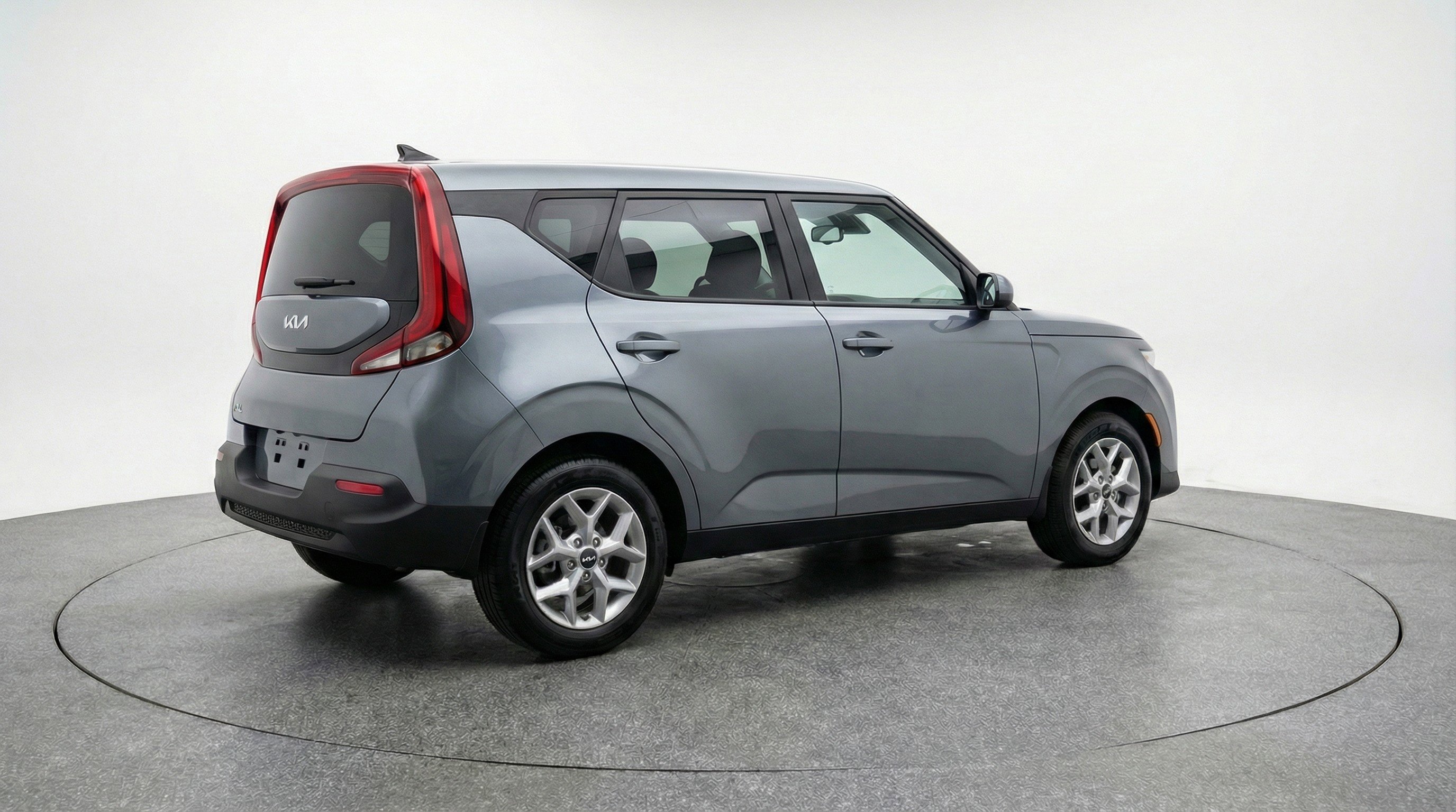 Used 2025 Kia Soul LX w/ LX Technology Package image 9